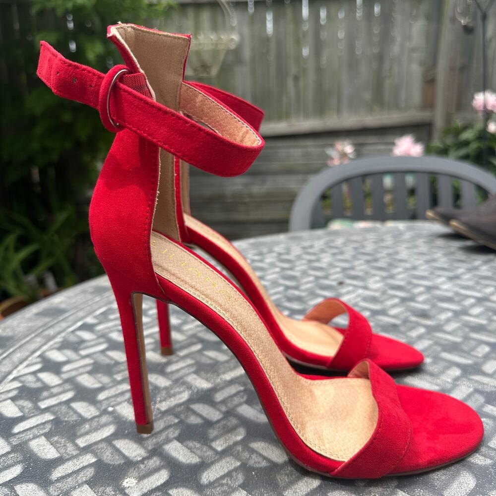 Liliana Red Open Toe Velvet Ankle Strap High Heel Sandal Pump Size 9 Stiletto - Picture 2 of 16